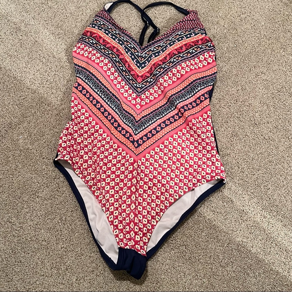 Kona sol size L one piece swimsuit red pattern on navy